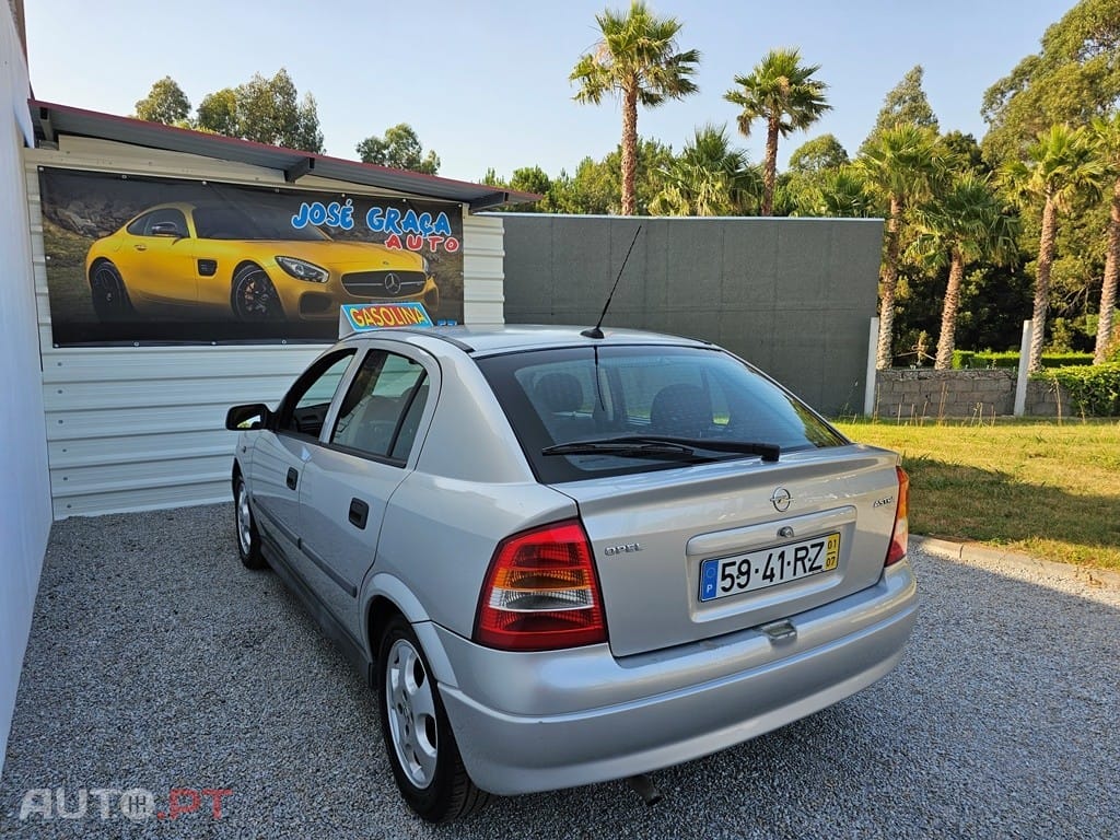 Opel Astra 1.2 Club