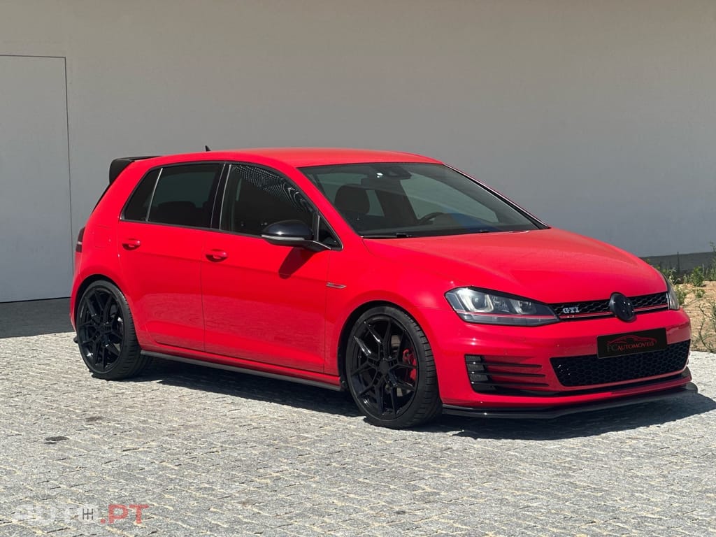 Volkswagen Golf 2.0 TSI GTI DSG