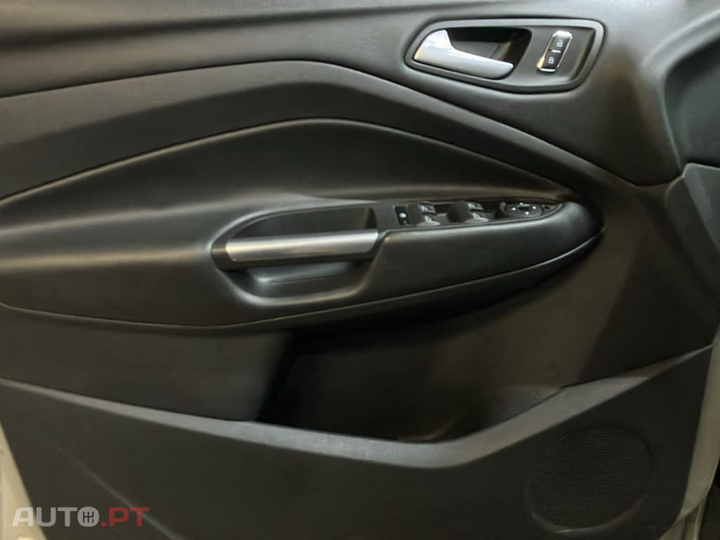 Ford Kuga 2.0 TDCi Titanium