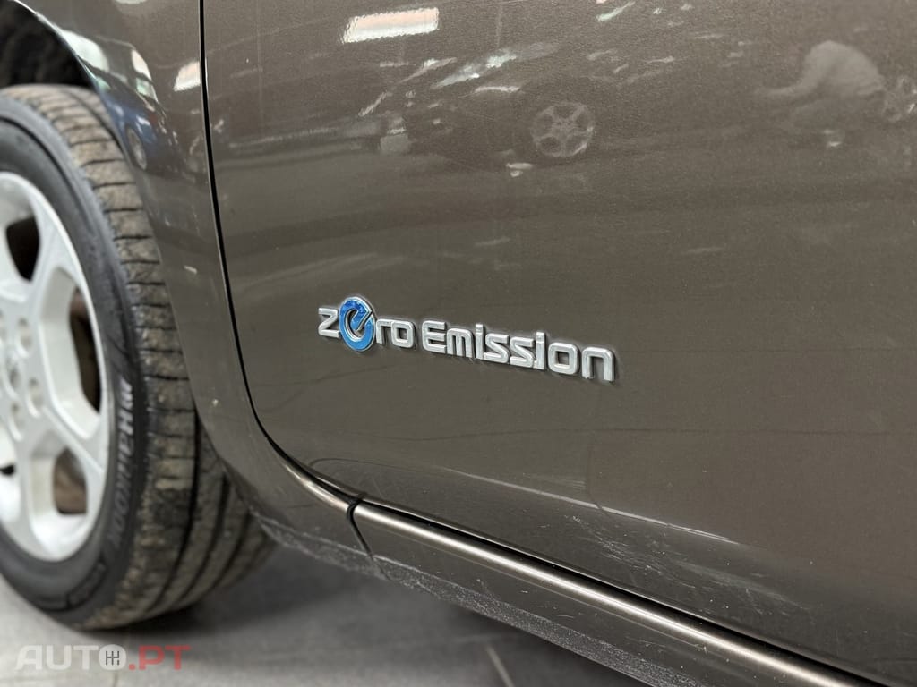 Nissan Leaf 24 kWh (c/ Bateria) Tekna