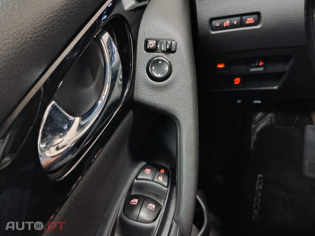 Nissan Qashqai 1.5 DCI N-CONNECTA 18