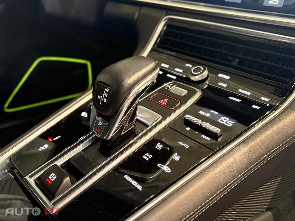 Porsche Panamera 4 E-Hybrid