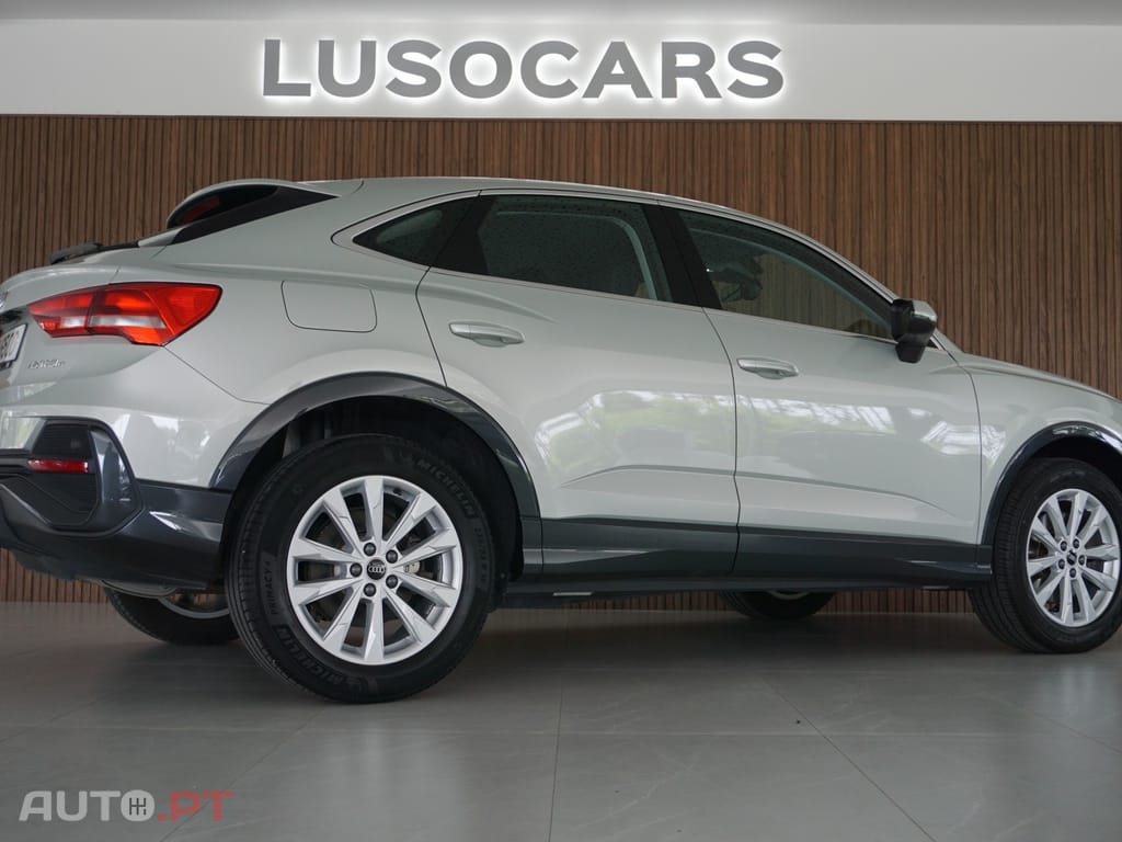 Audi Q3 45 TFSIe S tronic