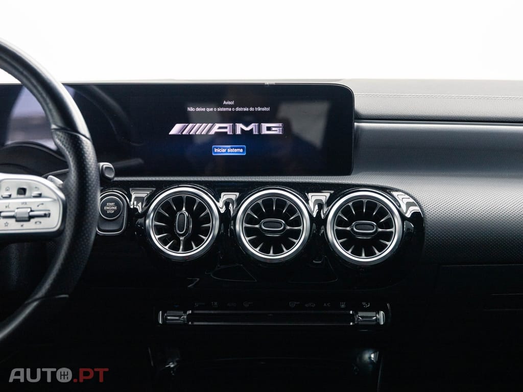 Mercedes-Benz A 250 e AMG Line