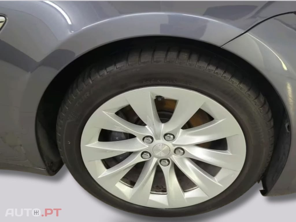 Tesla Model S Raven Long Range AWD I.V.A DEDUTIVEL