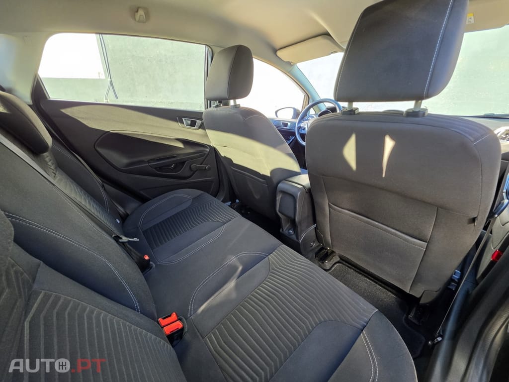 Ford Fiesta 1.0 T EcoBoost Titanium PowerShift