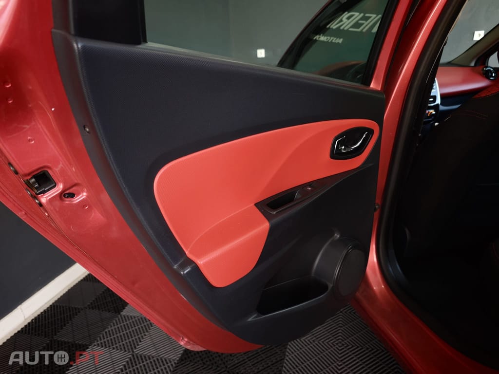 Renault Clio Sport Tourer DCI LIMITED
