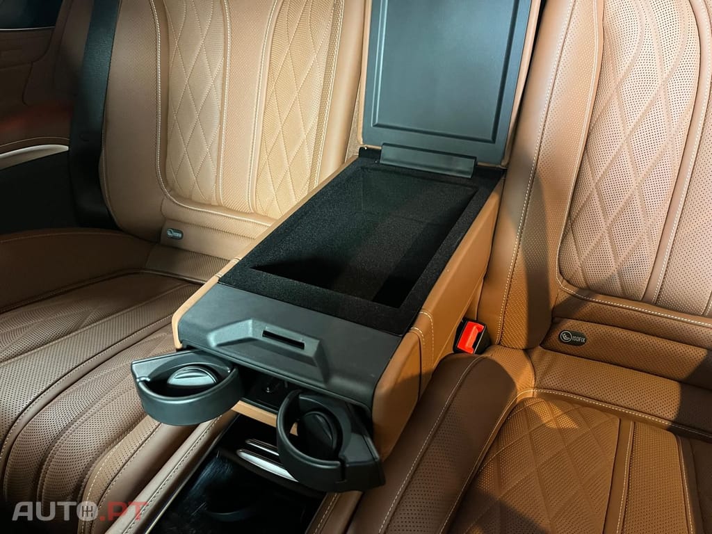 Mercedes-Benz S 63 AMG Coupe 4-Matic V8 BiTurbo 