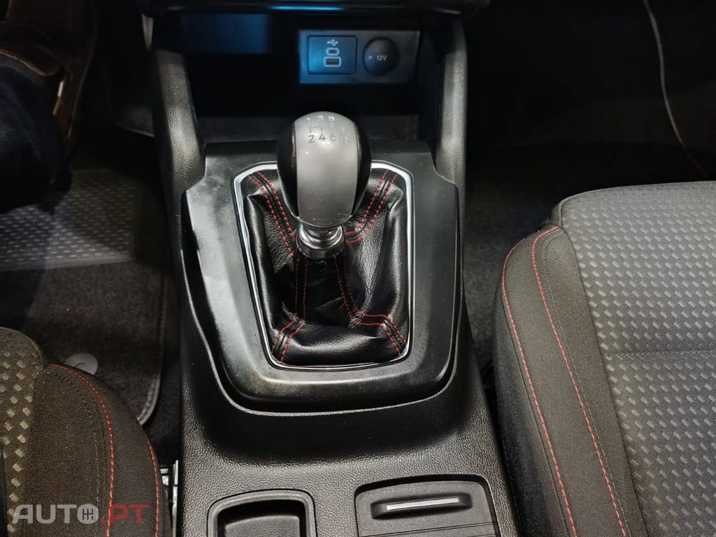 Ford Focus SW 1.0  EcoBoost  Hybrid ST-Line