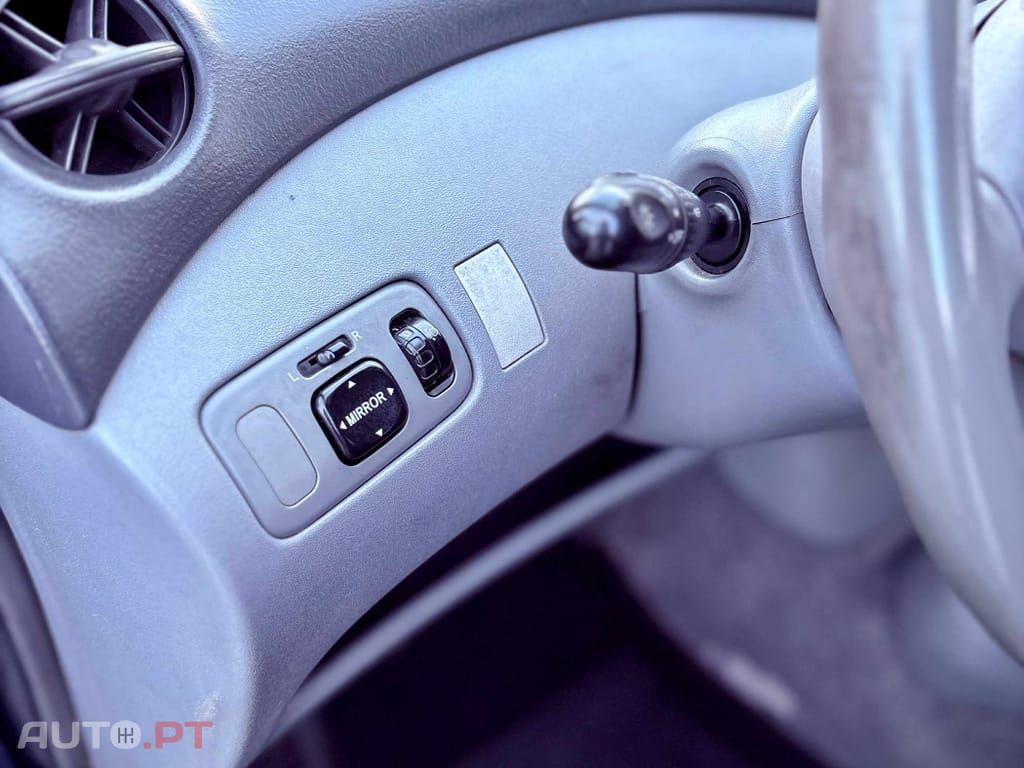 Toyota Yaris 1.0 Base C/Radio