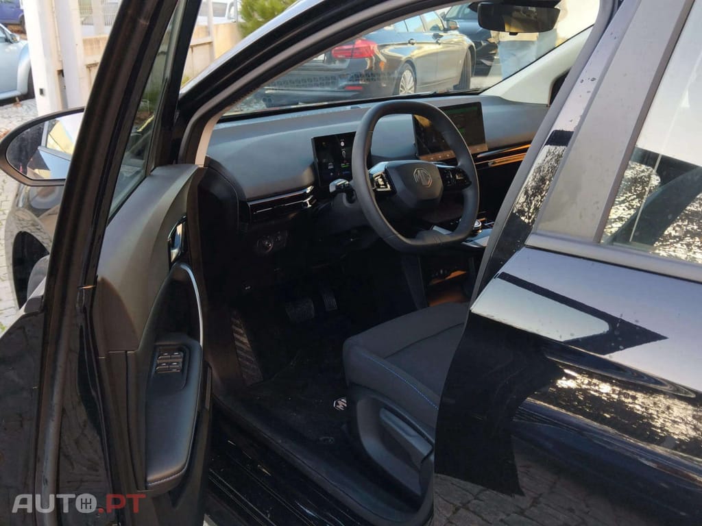 MG MG4 51 kWh Standard