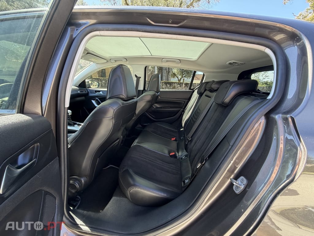 Peugeot 308 1.6 BlueHDi Allure J17