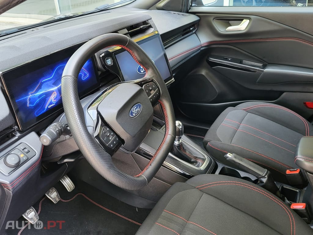 Ford Puma 1.0 EcoBoost mHEV ST-Line