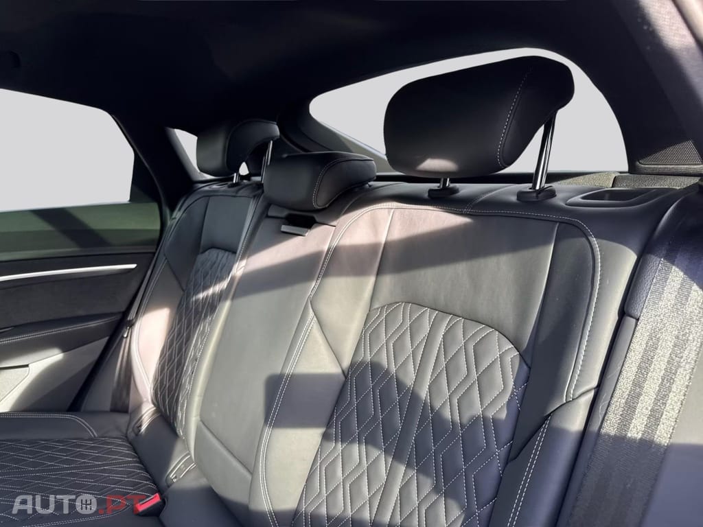 Audi E-Tron I.V.A DEDUTIVEL S  BLACK 