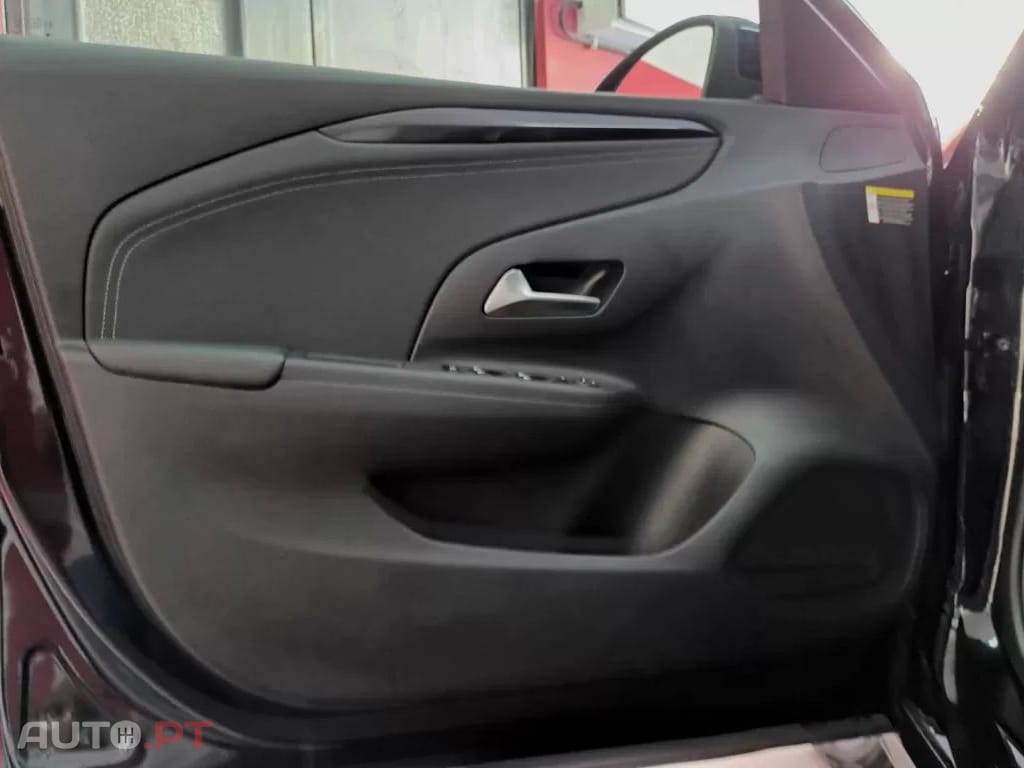 Opel Corsa 1.2 T Elegance