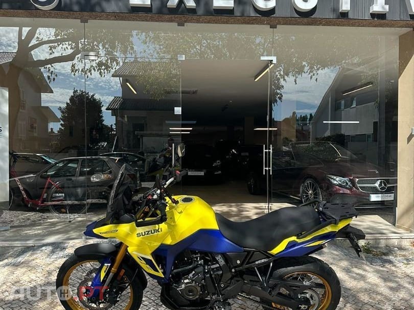 Suzuki V V-storm 800 DE