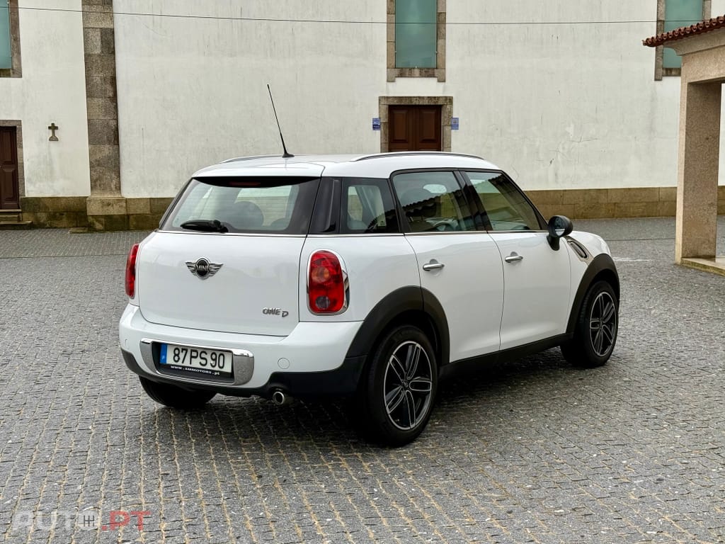 MINI Countryman One D