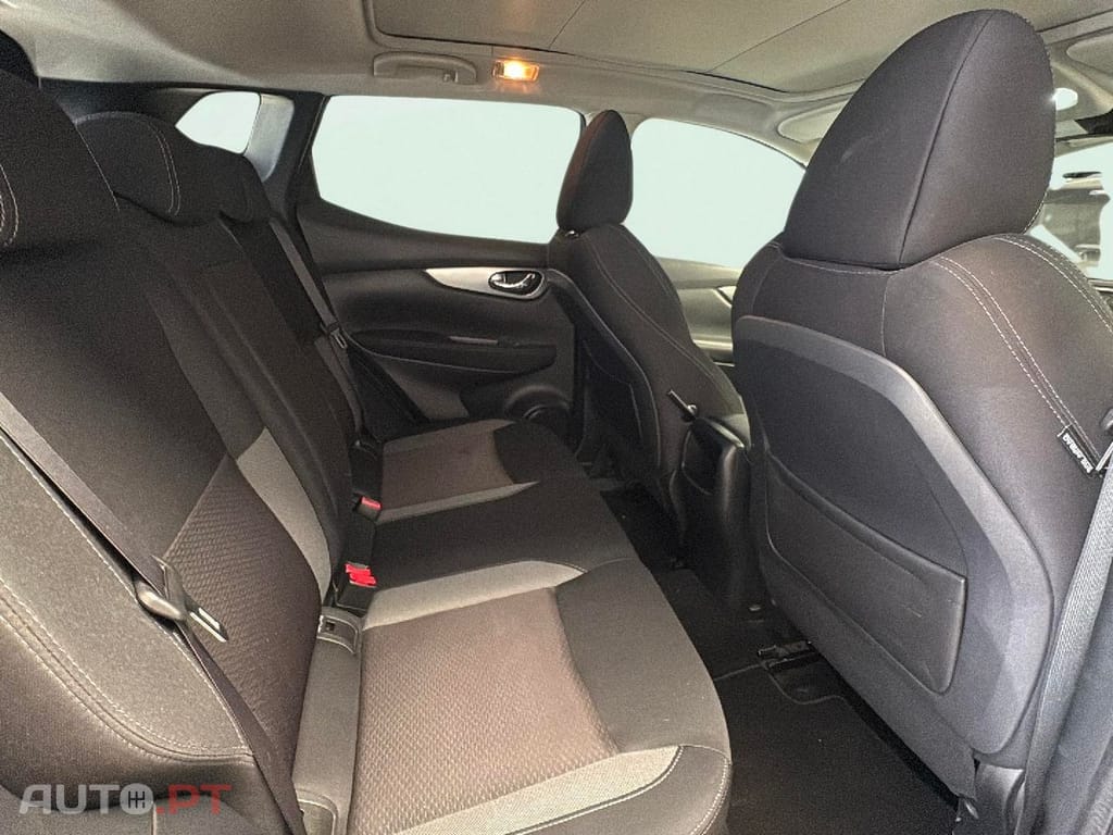Nissan Qashqai 1.5 dCi N-Connecta
