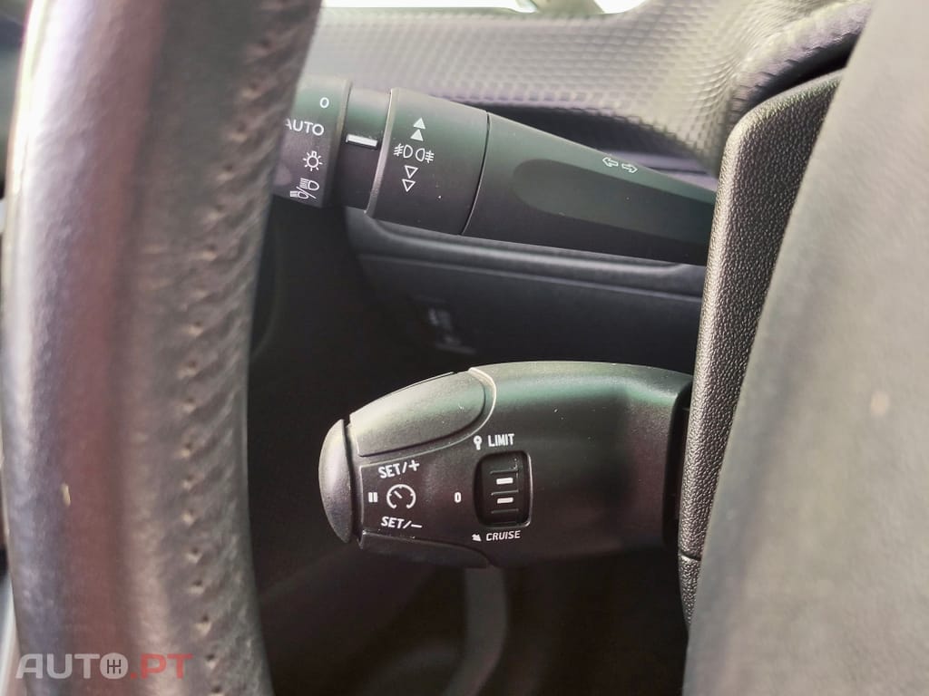 Peugeot 2008 1.2 PureTech Style
