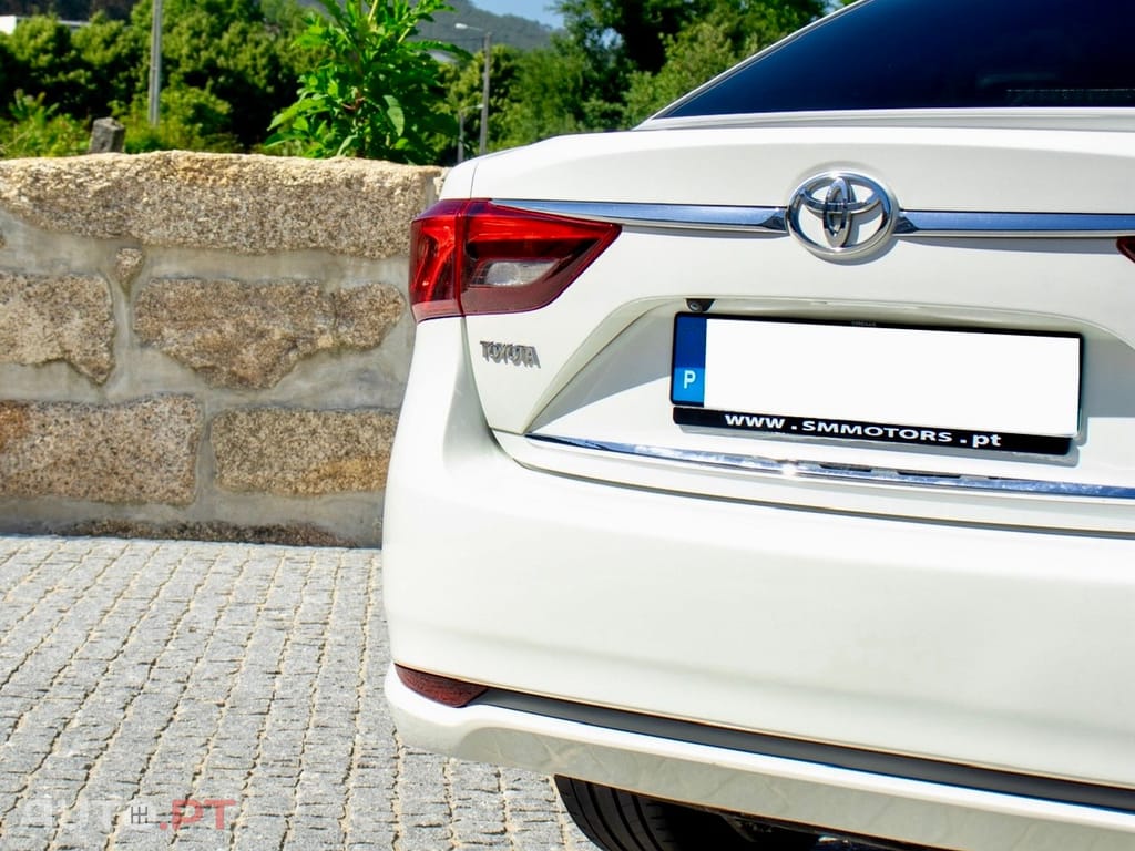 Toyota Avensis SD 2.0 D-4D Premium