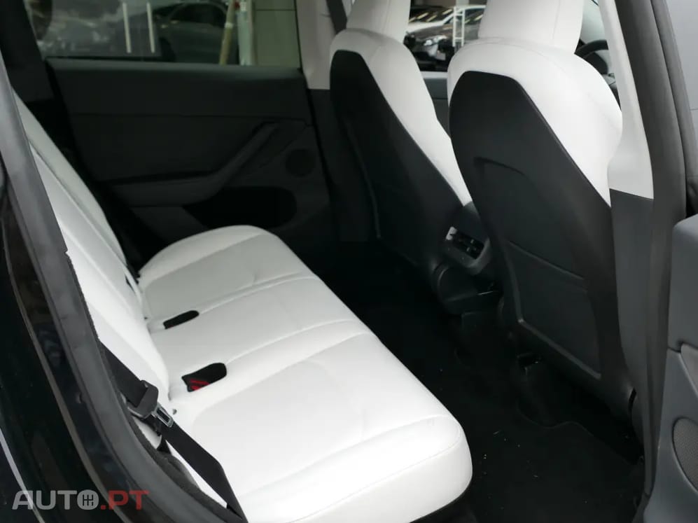 Tesla Model Y Tração Traseira