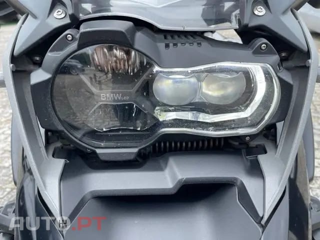 BMW C 650 GT 1200 GS Exclusive triple back