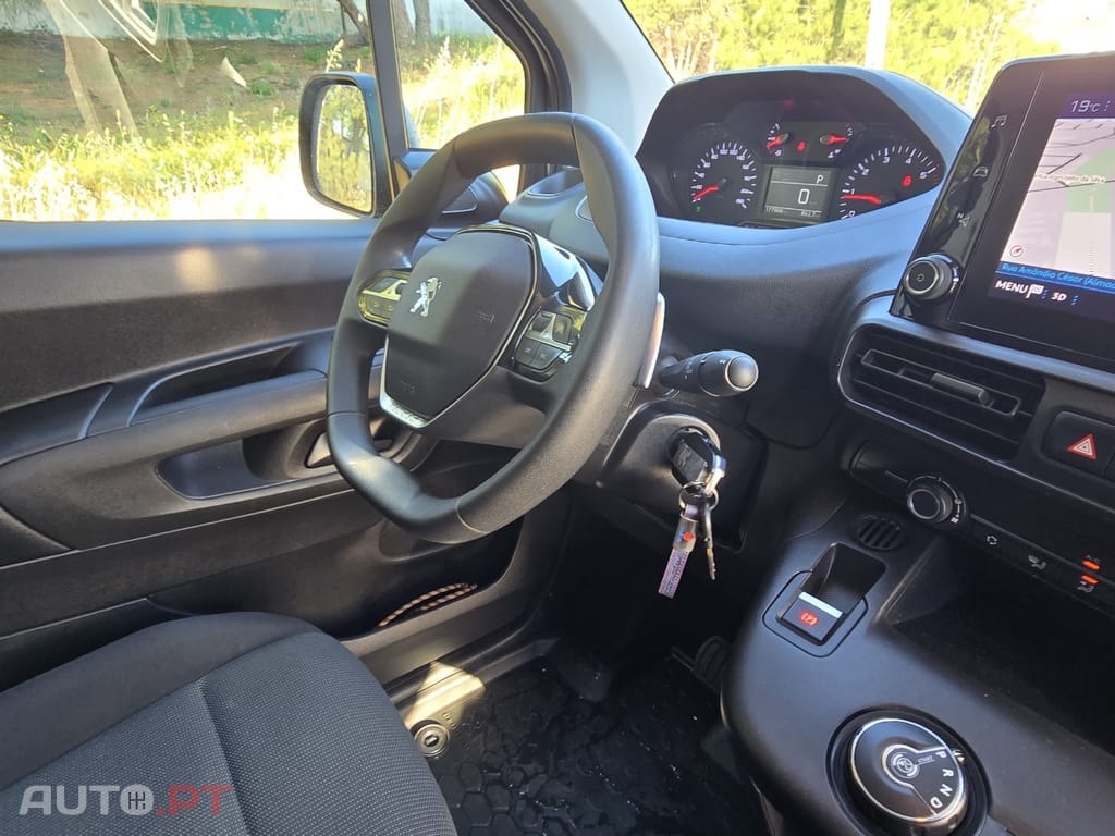 Peugeot Partner 1.5 BlueHDi Asphalt Standard EAT8
