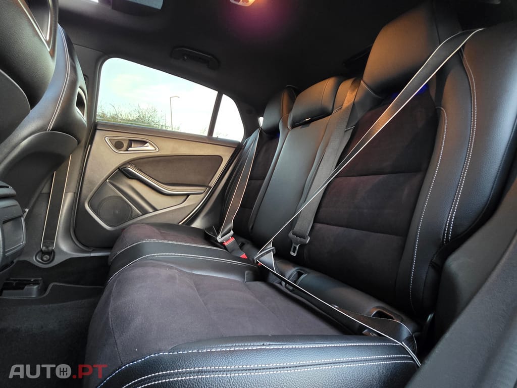 Mercedes-Benz CLA 200 AMG