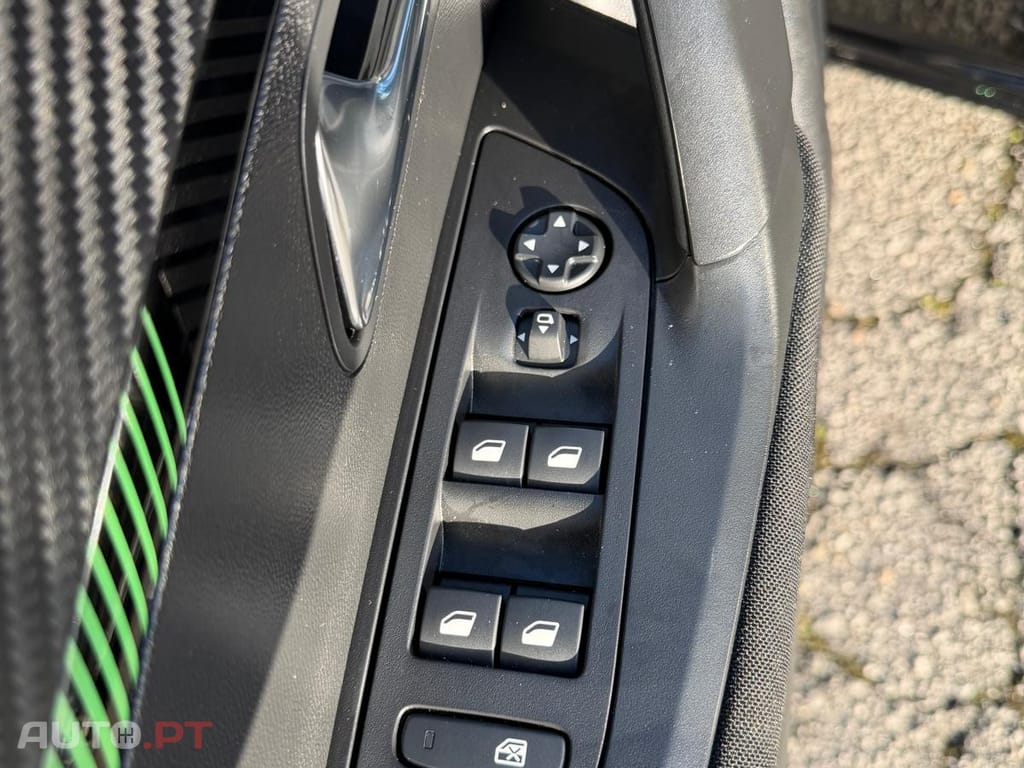 Peugeot 2008 1.5 BlueHDi Active Pack EAT8