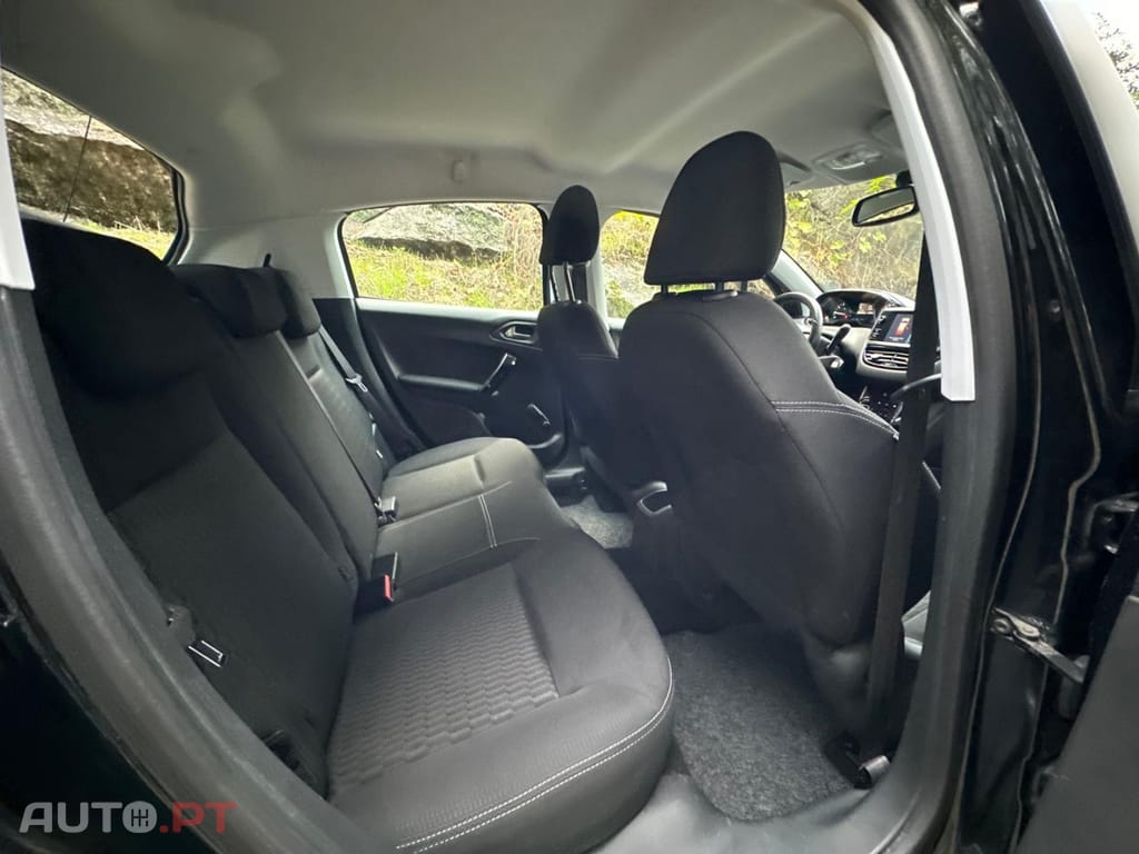 Peugeot 208 1.2 PureTech Style