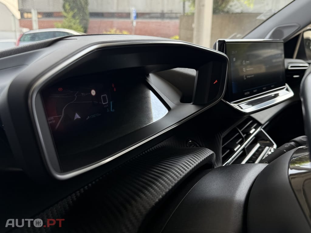 Peugeot 2008 1.2 PureTech Allure