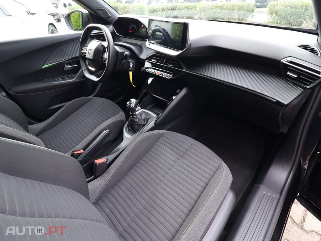 Peugeot 2008 1.2 PureTech Active