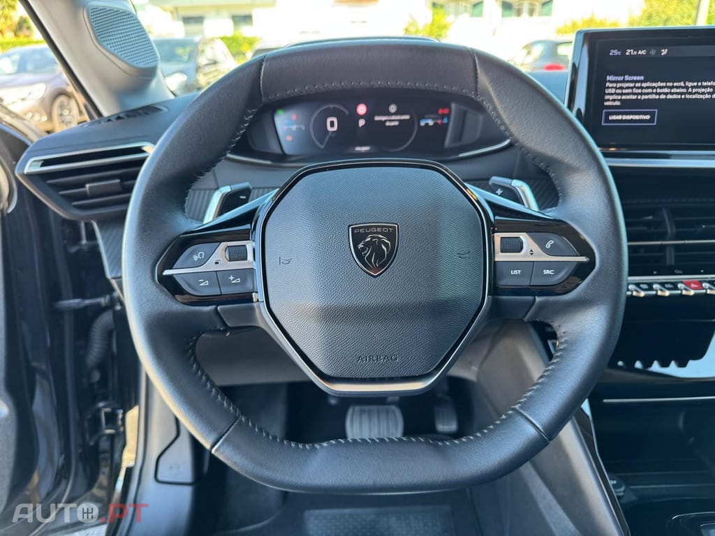Peugeot 208 1.2 Hybrid Allure e-DCS6