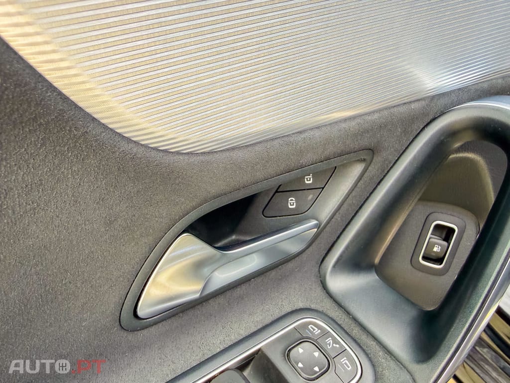 Mercedes-Benz A 250 e AMG Line