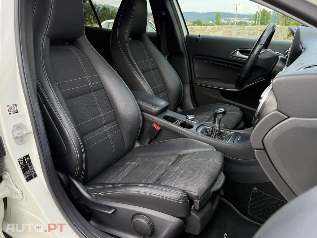 Mercedes-Benz GLA 180 d Style