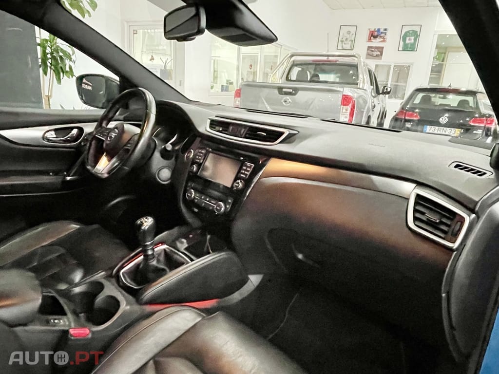 Nissan Qashqai 1.5 dCi Tekna Premium 18 360