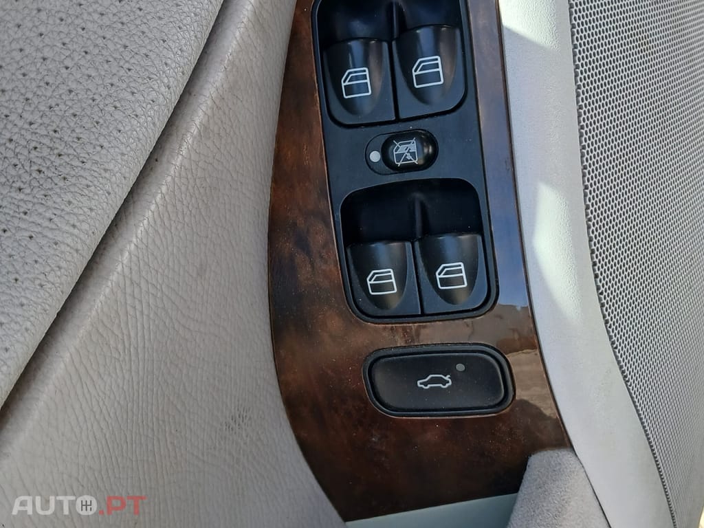 Mercedes-Benz C 320 V6