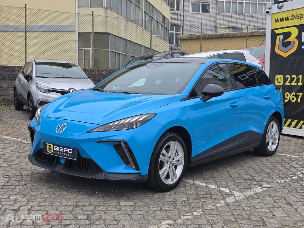 MG MG4 64 kWh Luxury