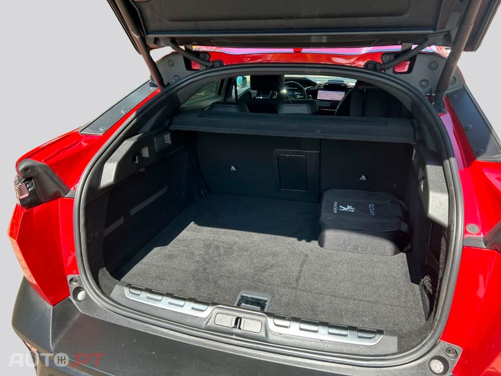 Peugeot 408 I.V.A DEDUTIVEL Hybrid 225 GT 