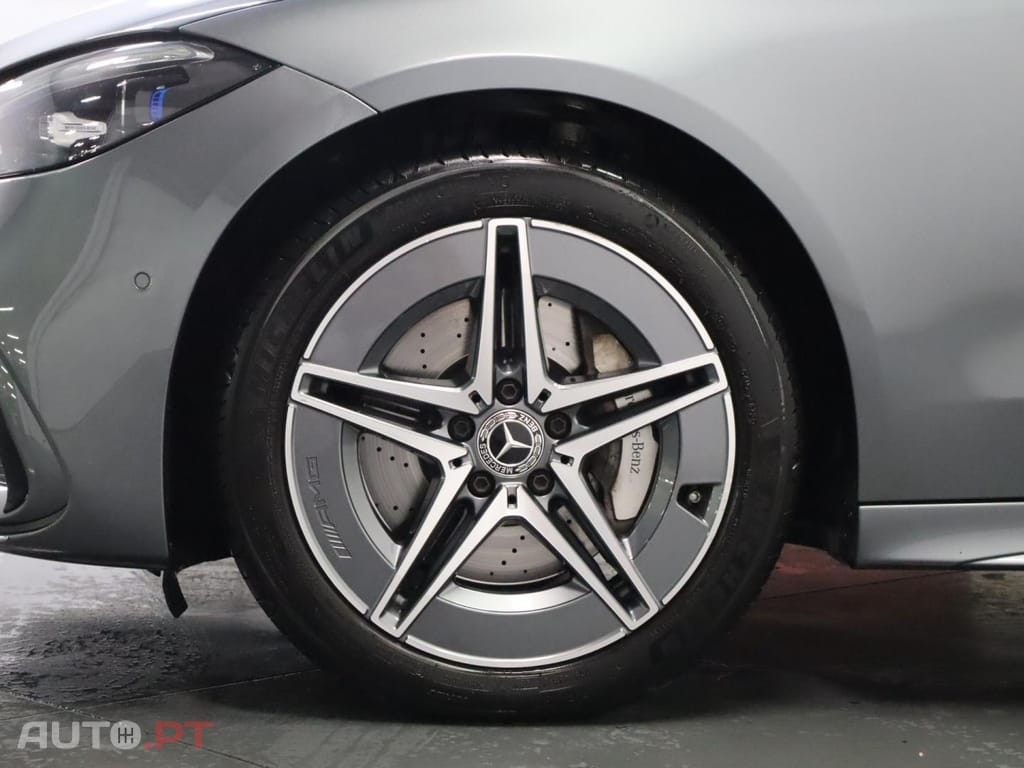 Mercedes-Benz C 300 e AMG Line