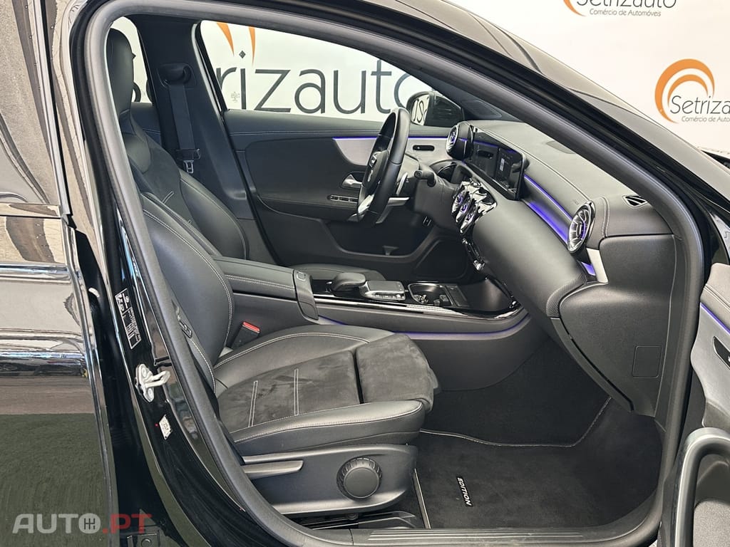 Mercedes-Benz A 250 e 8G-DCT AMG Line