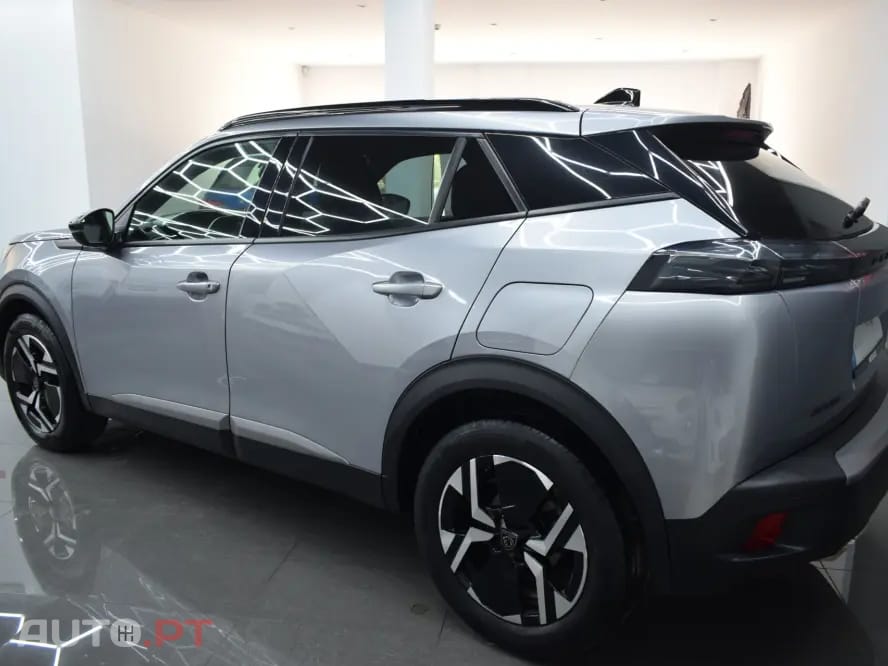 Peugeot 2008 1.2 PureTech Allure EAT8