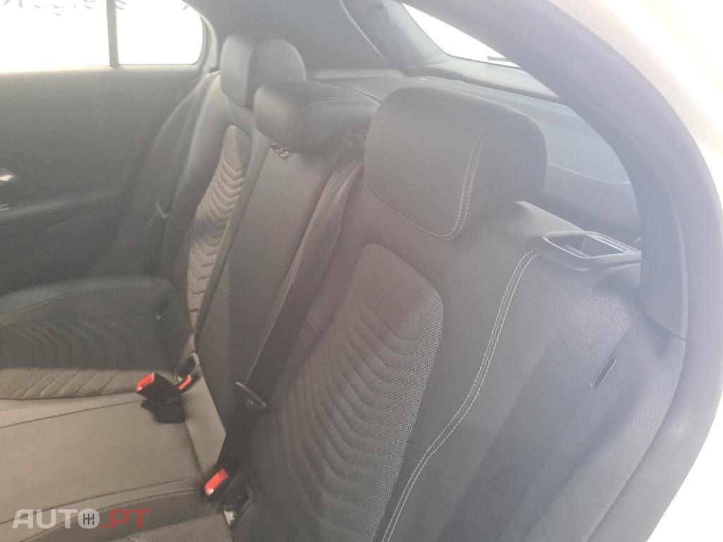 Mercedes-Benz A 250 e Style Plus
