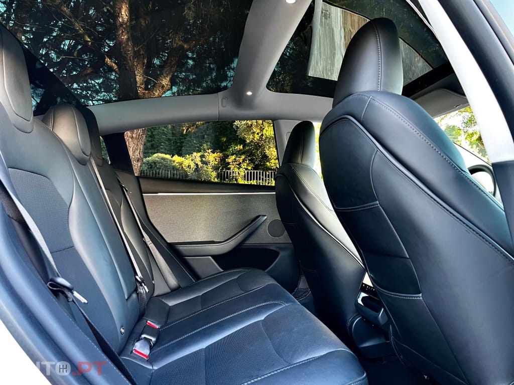 Tesla Model 3 Range Plus RWD
