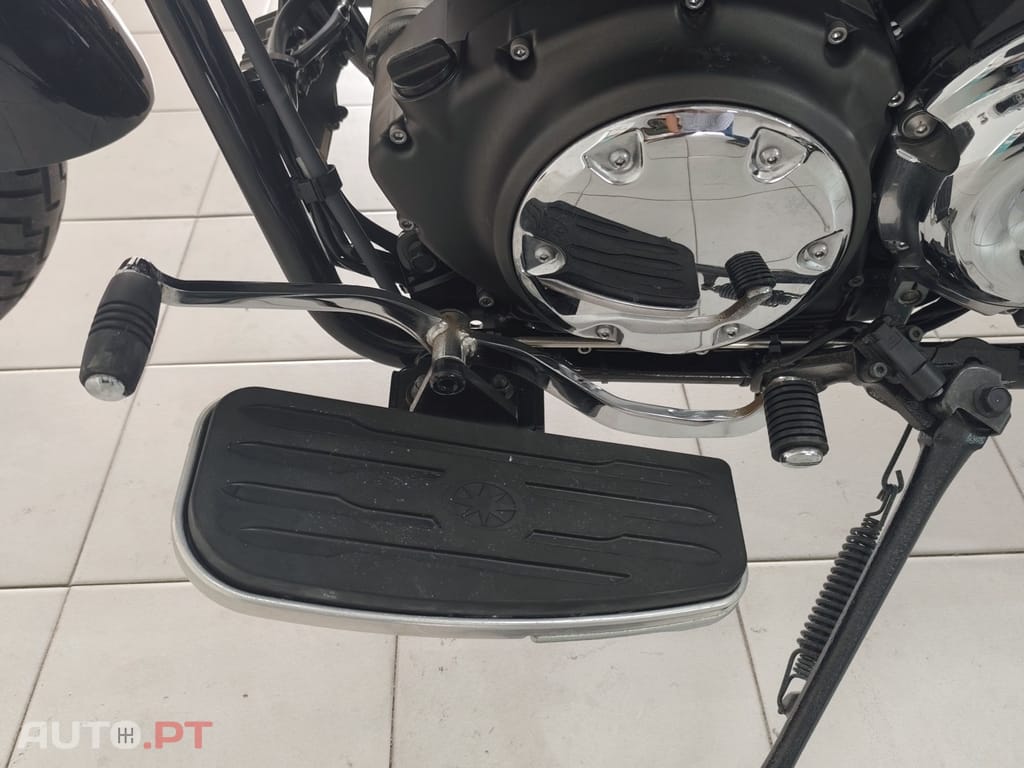 Yamaha XVS 950a Midnight Star