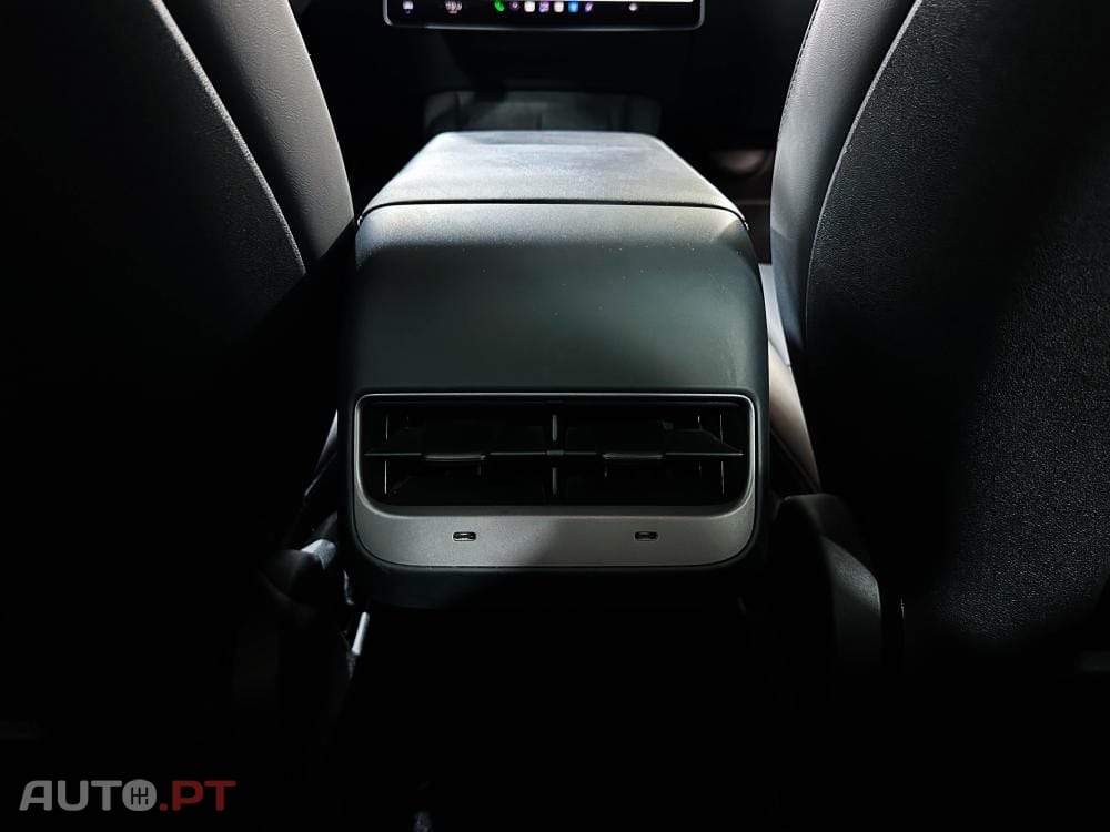 Tesla Model 3 Long Range AWD Dual Motor