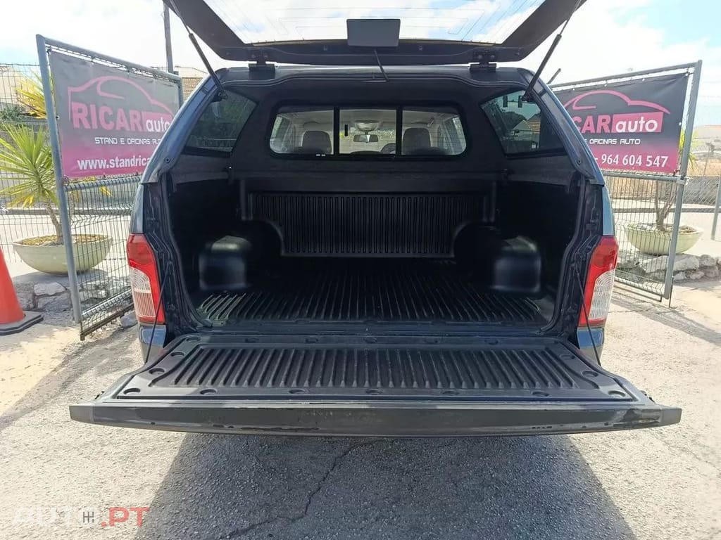 SsangYong Actyon 2WD Crystal