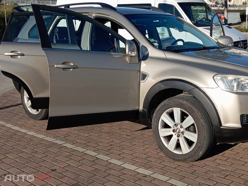 Chevrolet Captiva suv 7 lugares