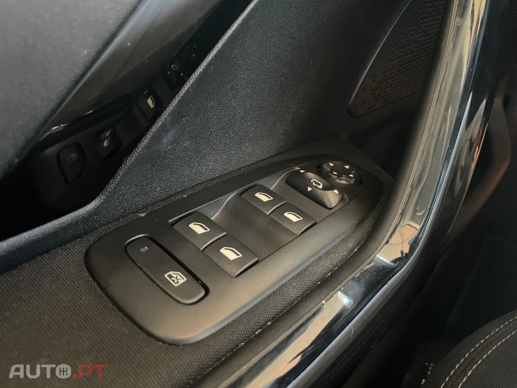 Peugeot 208 PureTech 82 Start & Stop Allure