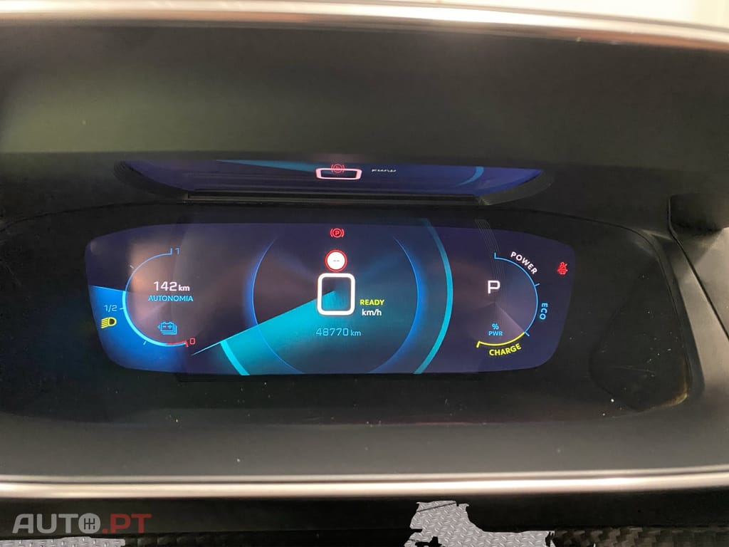 Peugeot E-2008 50 kWh GT